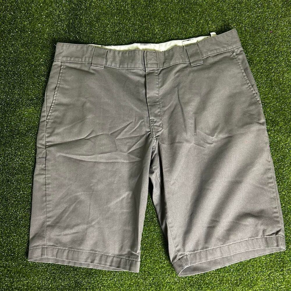 Dickies Men's Grey and Navy Shorts